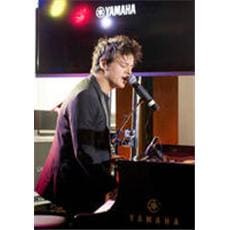 Jamie Cullum Launches the new Disklavier ENSPIRE at The Shard, London