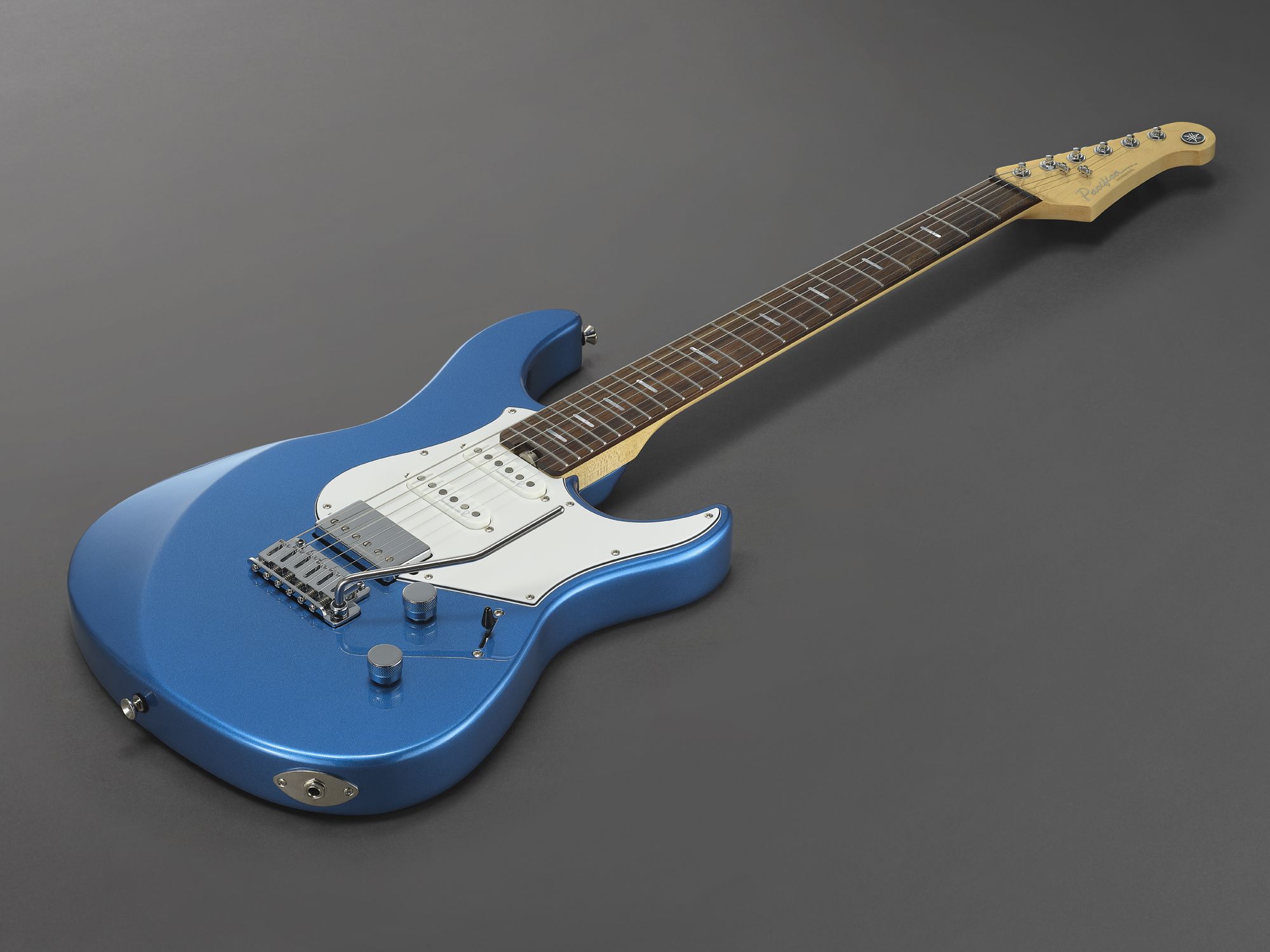 Pacifica - Pacifica Professional - Electric Guitars