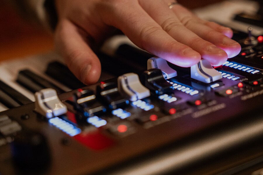 YC Series - YC61, YC73 and YC88 - Overview - Stage Keyboards